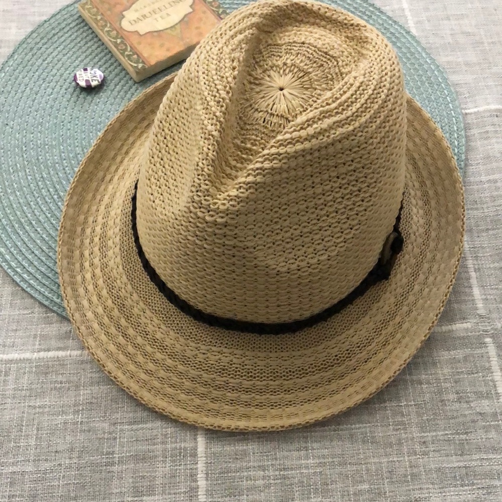 panama hat